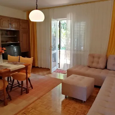 Apartment Martin Jelsa (Hvar)