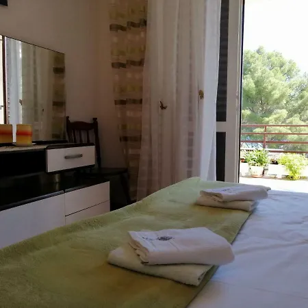 Apartment Martin Jelsa (Hvar)